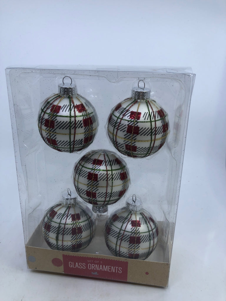 NIB 5 PLAID GLASS ORNAMENTS