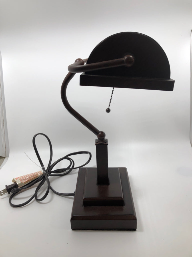 RUSTIC BROWN BANKERS DESK LAMP.