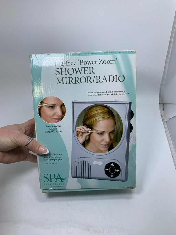 NIB FOG FREE SHOWER MIRROR/ RADIO.