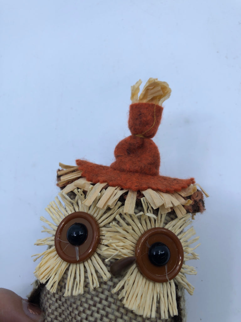 OWL W STRAW HAT.
