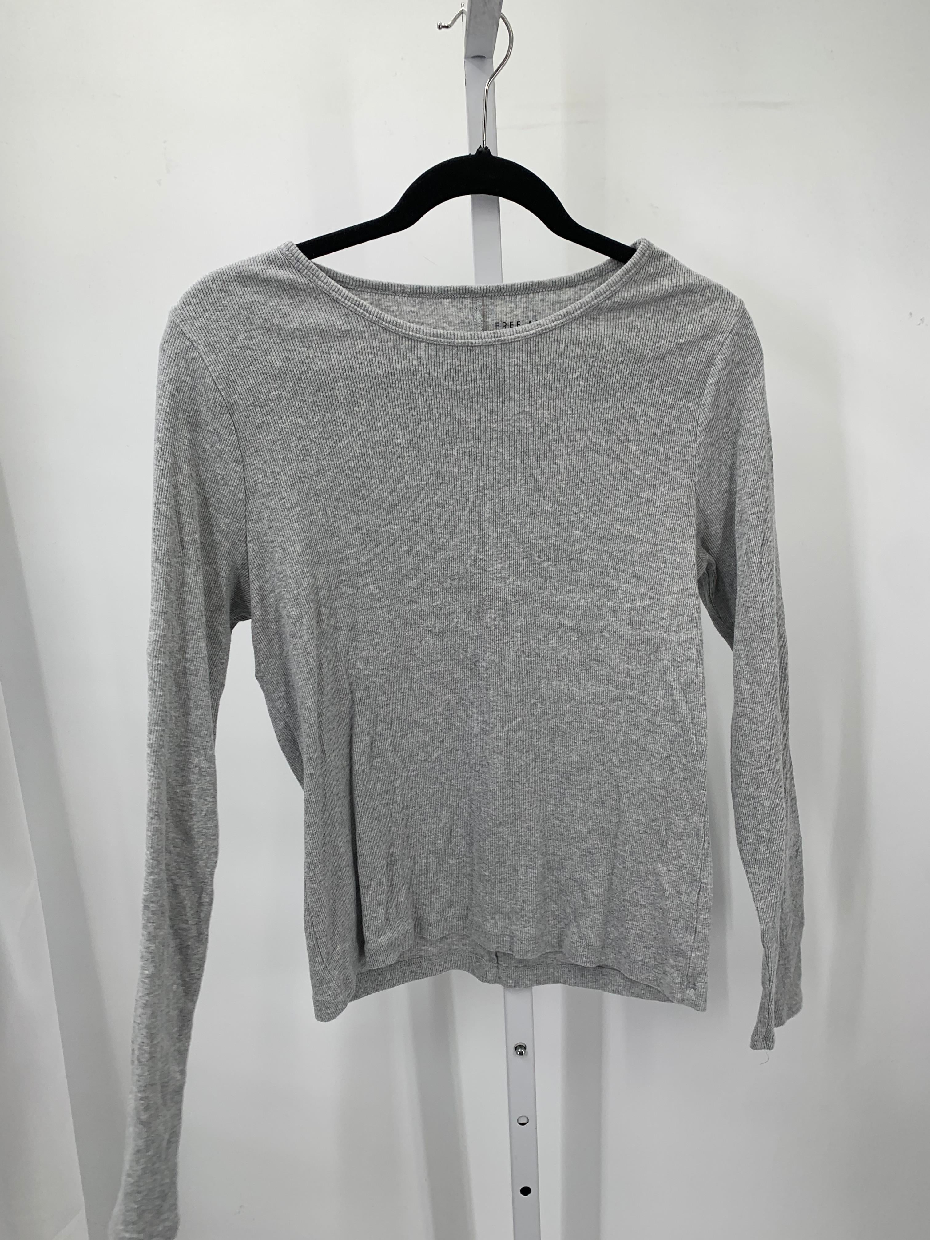 Free Assembly Size Large Misses Long Sleeve Shirt