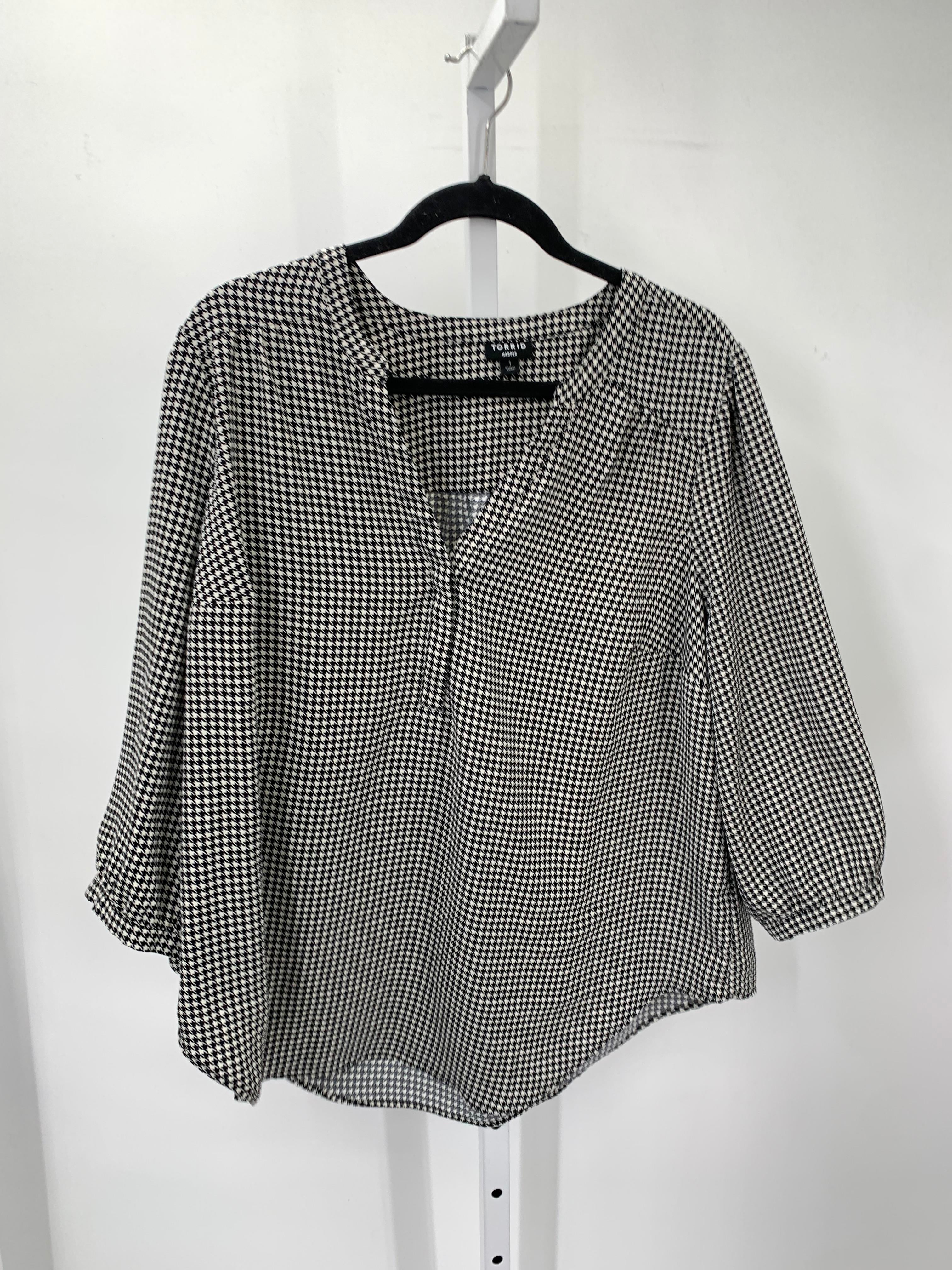 Torrid Size 1X Womens 3/4 Sleeve Shirt