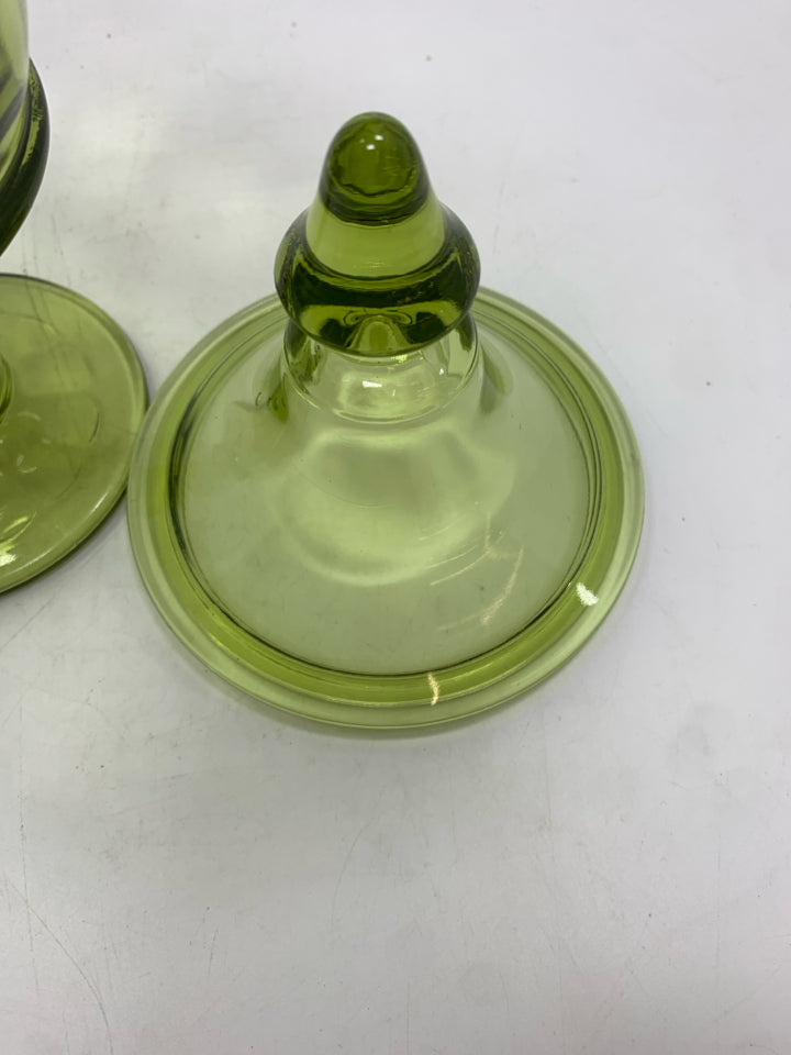 VTG COVERED GLASS PEDESTAL CANDY DISH.