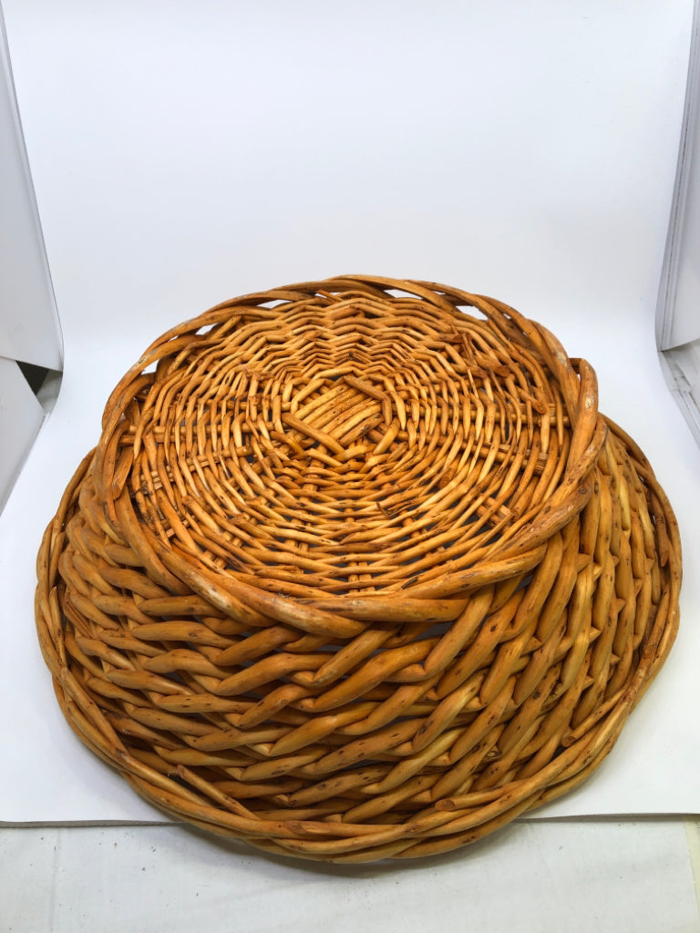 LARGE WICKER BOWL.