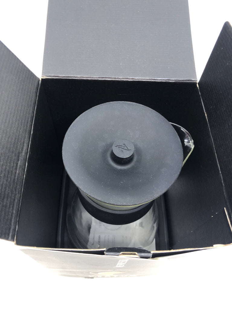 NIB NESPRESSO VERTUO CARAFE.