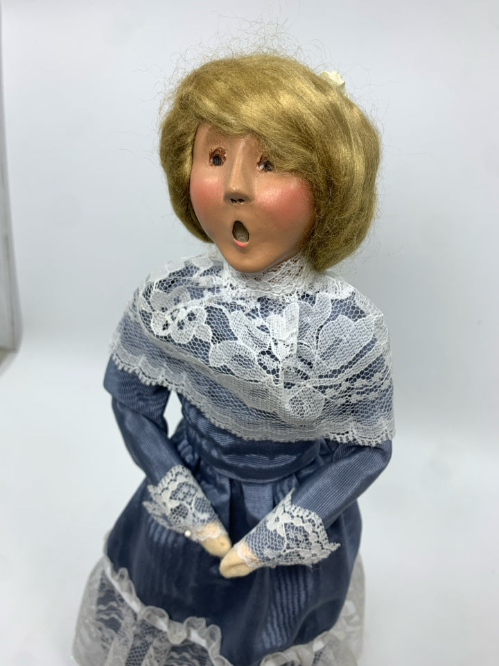 BYERS' CHOICE WOMAN IN BLUE DRESS-1999 DANCING VICTORIAN.