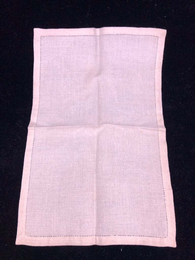 4 CREAM LINEN RECTANGLE NAPKINS.