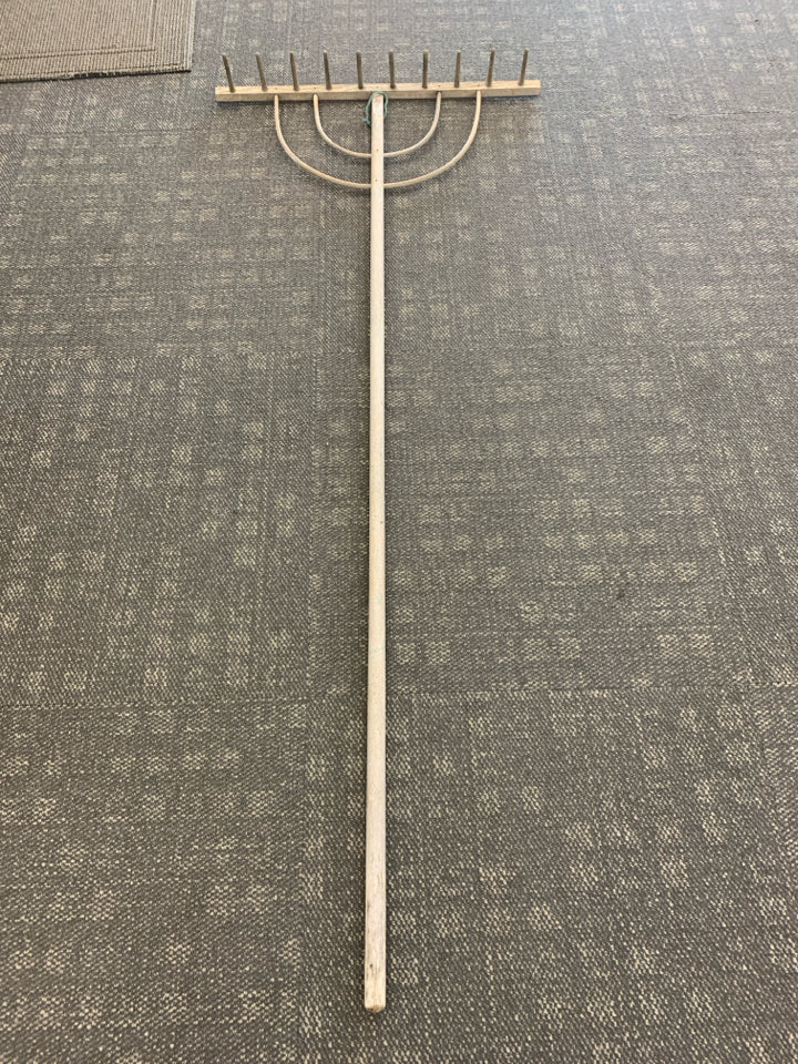 DECORATIVE WOOD RAKE.