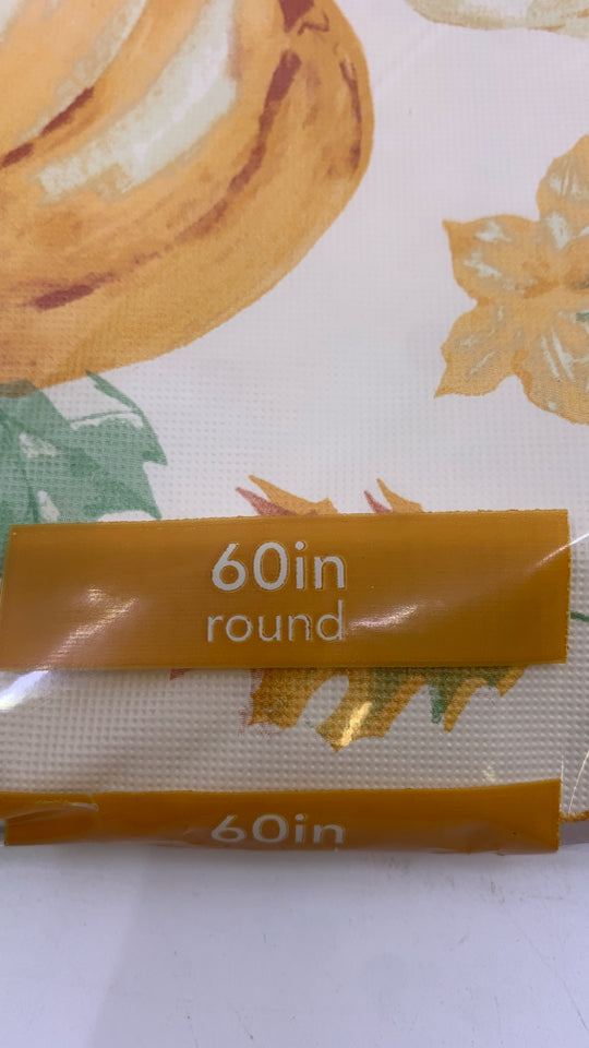 NIP AUTUMN BREEZE PUMPKIN VINYL TABLECLOTH.