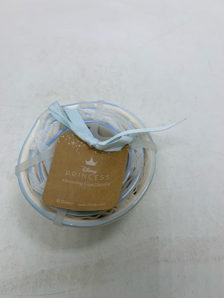 NIP 4 DISNEY CINDERELLA MEASURING CUP NESTING.