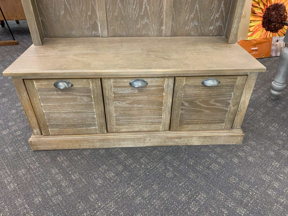 LIGHT BROWN MUDROOM STORAGE 3 DRAWERS/HOOKS & SHELF.
