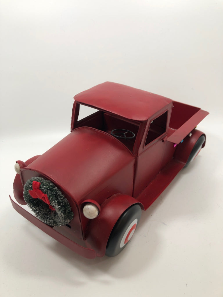 RED METAL TRUCK W/CHRISTMAS TREE/WREATH & GARLAND LIGHTS.