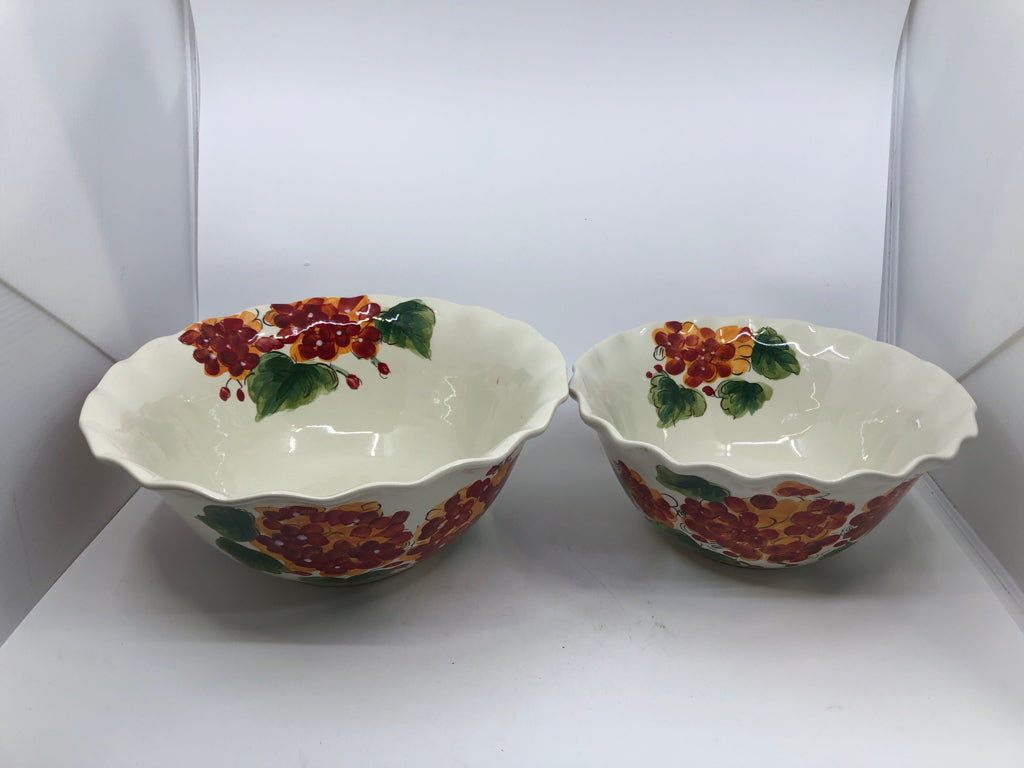 2 RED GERANIUM BLOOM FLORAL NESTING SERVING BOWLS.