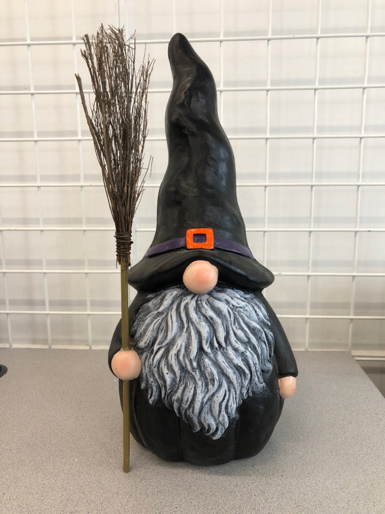 GNOME WITH BROOM FIGURE.