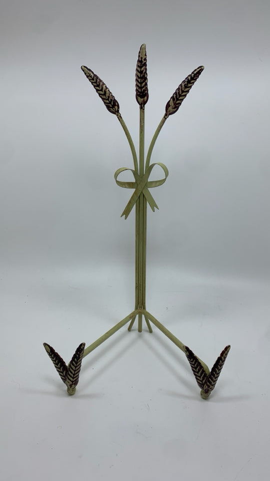 METAL WHEAT SHAPED PHOTO/PLATE STAND.
