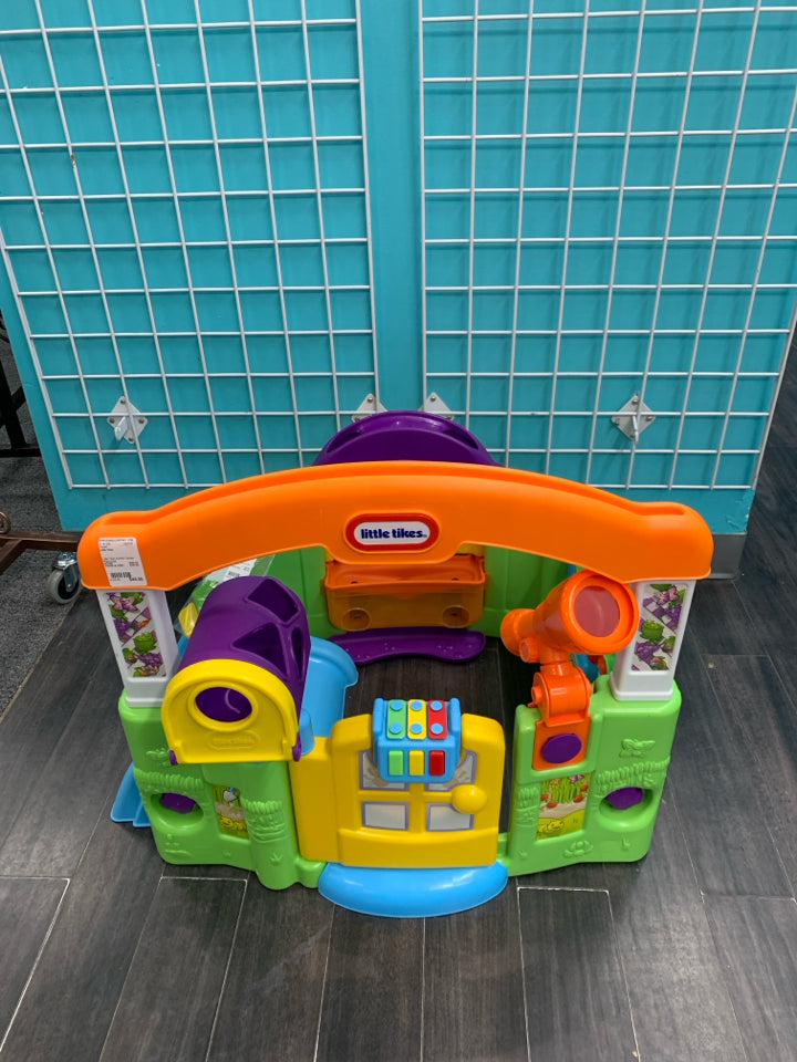 Little Tikes Activity Garden Playhouse