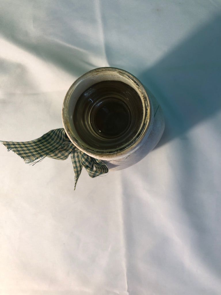 PAINTED ROOSTER TEA LIGHT HOLDER.