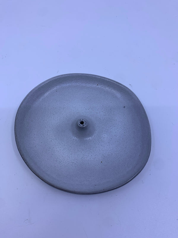 SMALL WHITE POTTERY INCENSE HOLDER 4.