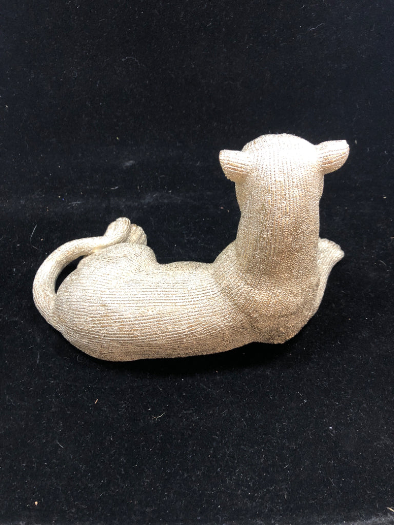 LAYING LEOPARD FIGURE.