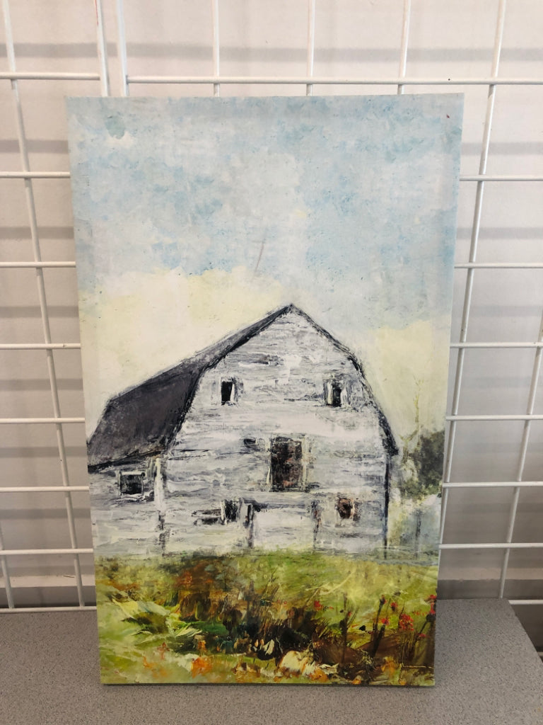 WHITE BARN CANVAS PRINT.