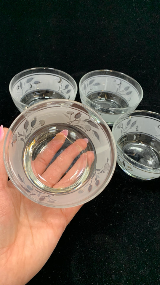 4 VTG SMALL WHEAT PATTERN FROSTED GLASS BOWLS.