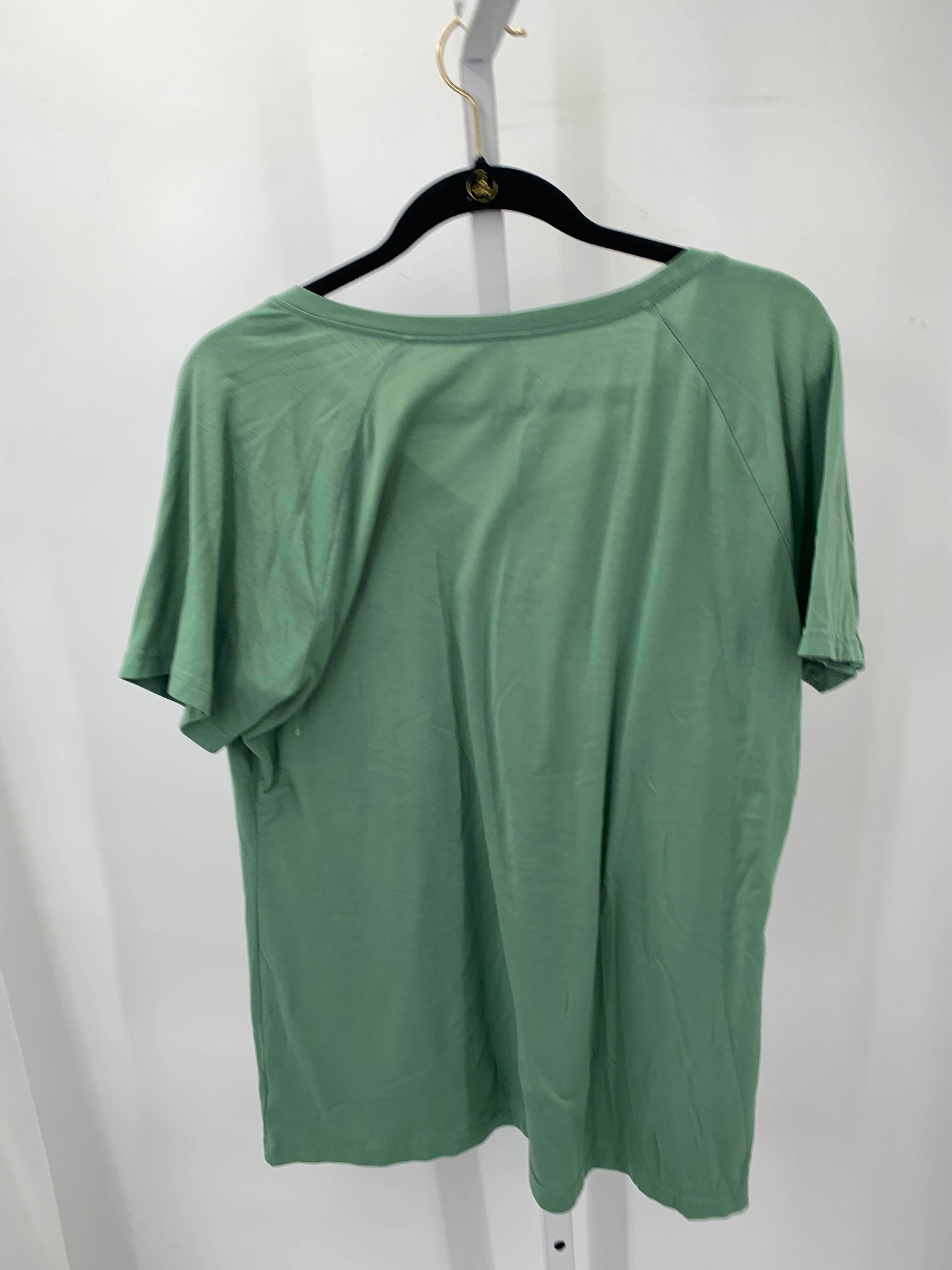 Disney Store Size Medium Misses Short Sleeve Shirt