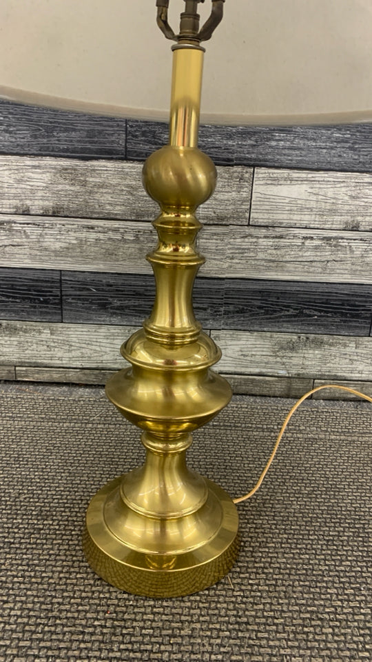 GOLD LAMP W/CONE SHADE.