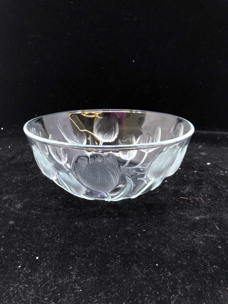EMBOSSED FROSTED TULIP GLASS BOWL.