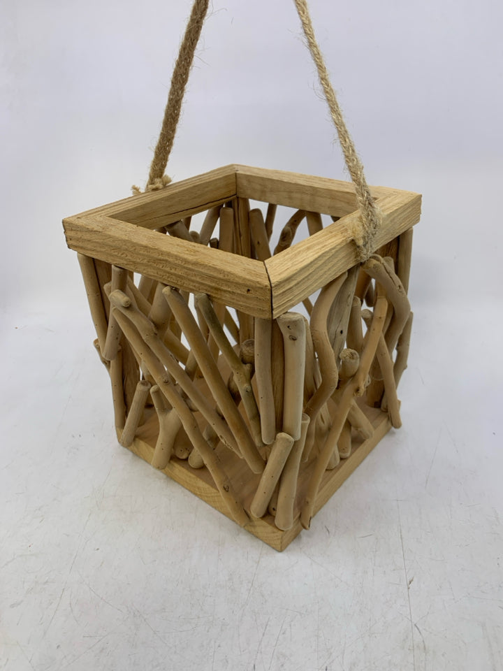 DRIFTWOOD CANDLE HOLDER LANTERN SQUARE.