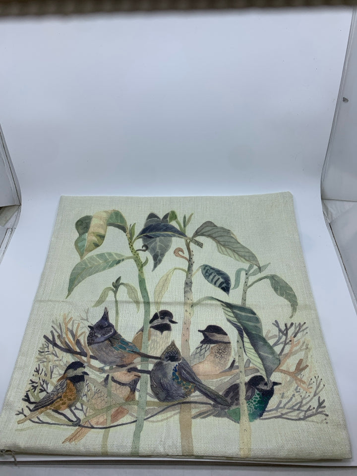WATERCOLOR BIRD PRINT THROW PILLOW COVER.