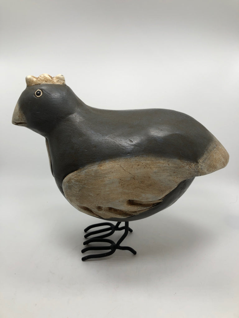 WOODEN GREY CHICKEN DECOR W/METAL LEGS.