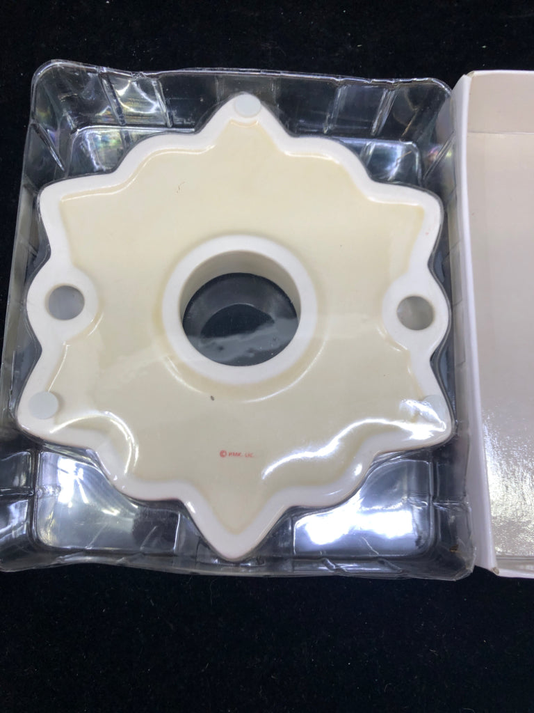 NIB EMBOSSED DOVE CANDLE HOLDER.