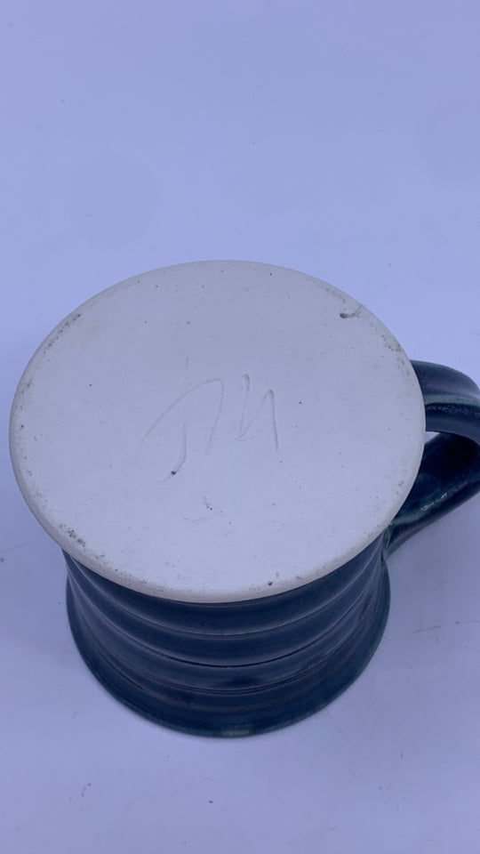 CERAMIC RIBBED TEAL POTTERY MUG DARK BLUE INSIDE.