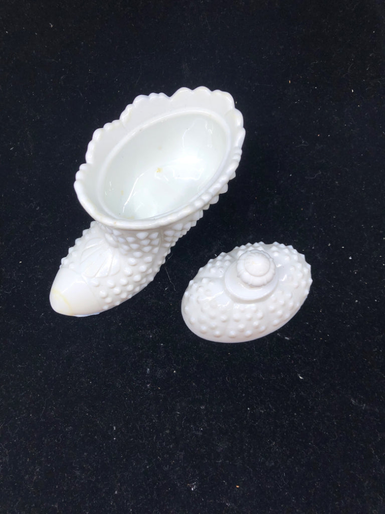 VTG HOBNAIL MILK GLASS SHOE W/ LID.