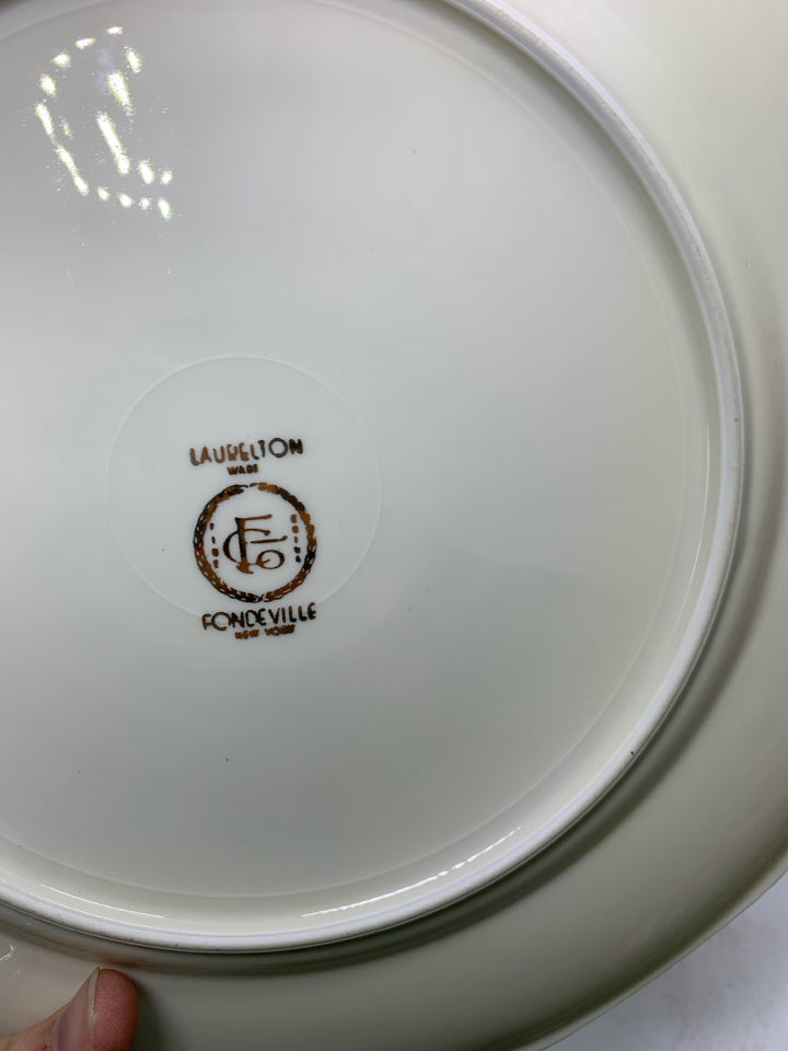 IVORY LAURELTON WARE CHRISTMAS TREE PLATE.