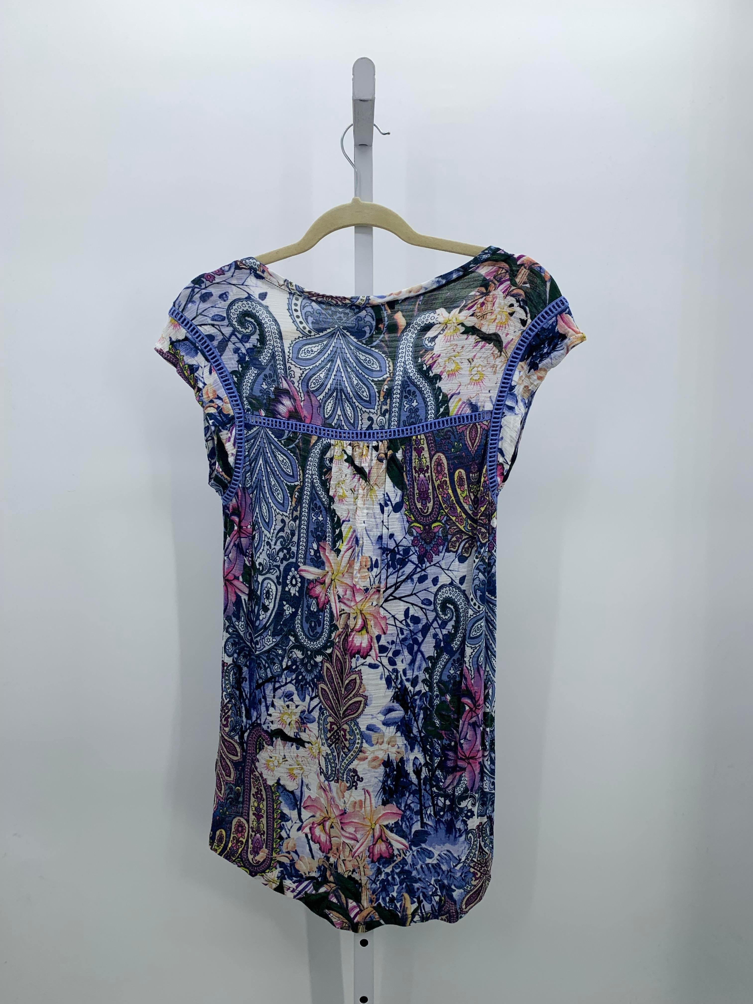 Cupio Size Medium Misses Short Sleeve Shirt
