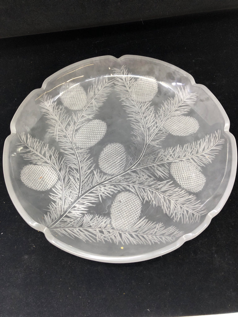 ROUND SMOKEY GLASS PINE LEAVES/PINECONE SERVING PLATTER.