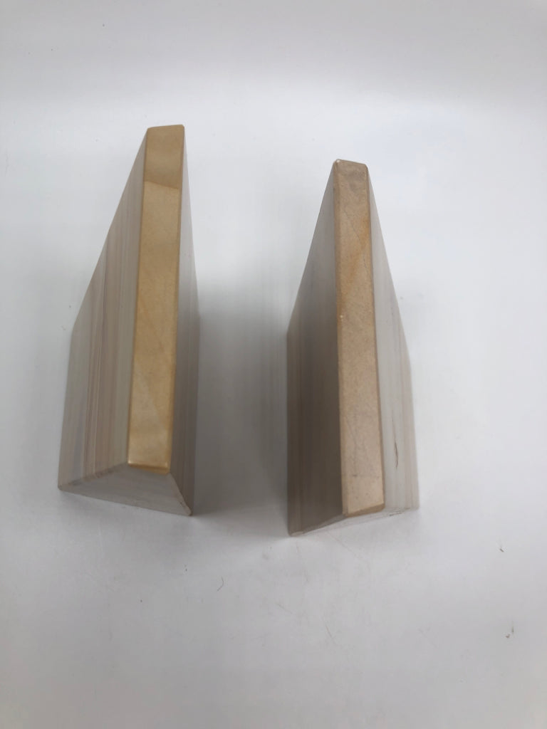 2PC HEAVY MARBLE BOOK ENDS.