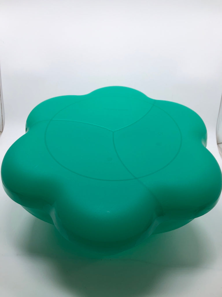 3PC GREEN TUPPERWARE CHIP N'DIP SERVING SET.