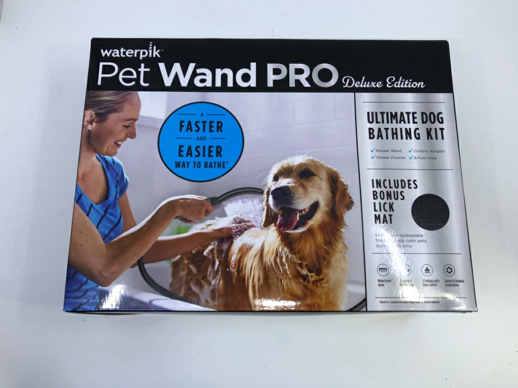 NIB PET WAND PRO DELUXE EDITION DOG BATHING KIT.