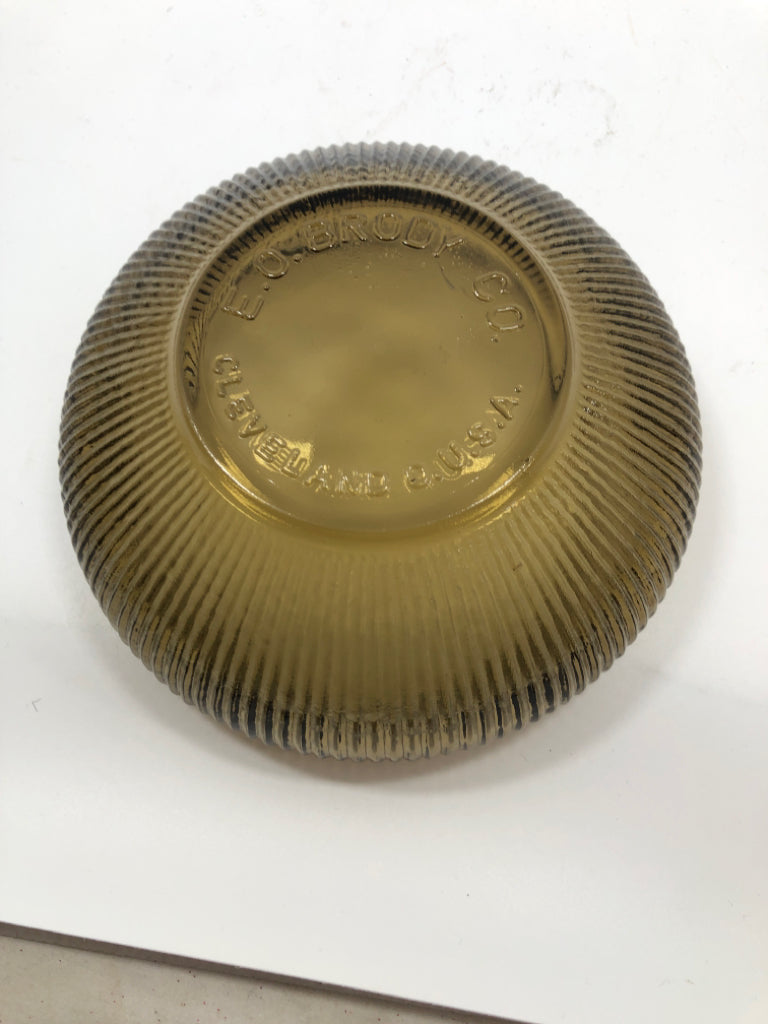 BROWN GLASS BOWL W/RIDGES.