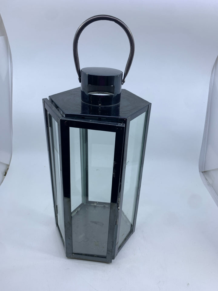 METALLIC LANTERN W GLASS DOORS.