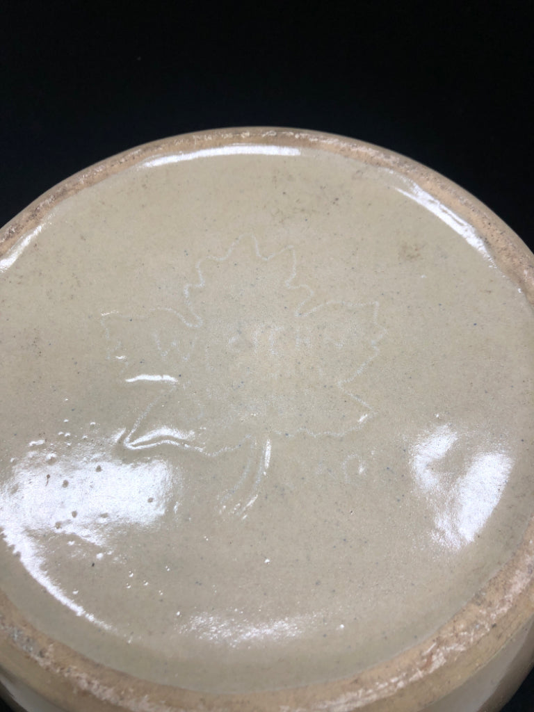 VTG 2-TONED DOUBLE HANDLED CROCK/ BEAN POT.