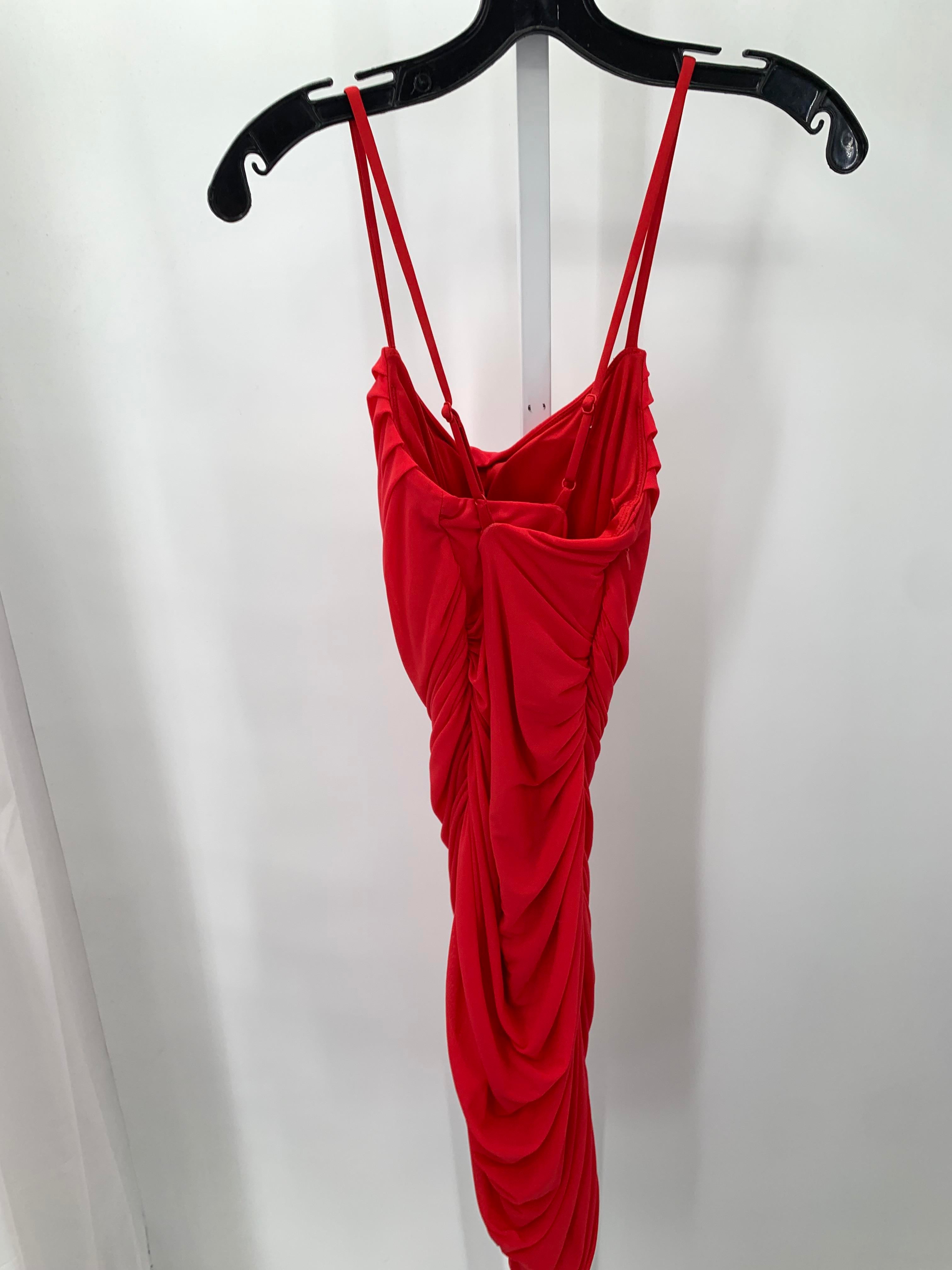 Size Large Misses Sleeveless Dress