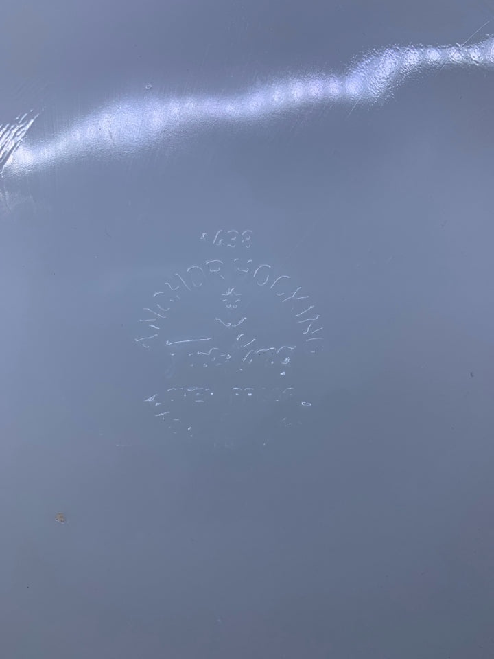 VTG RIBBED MILK GLASS CIRCLE BAKING DISH W/ HANDLES.