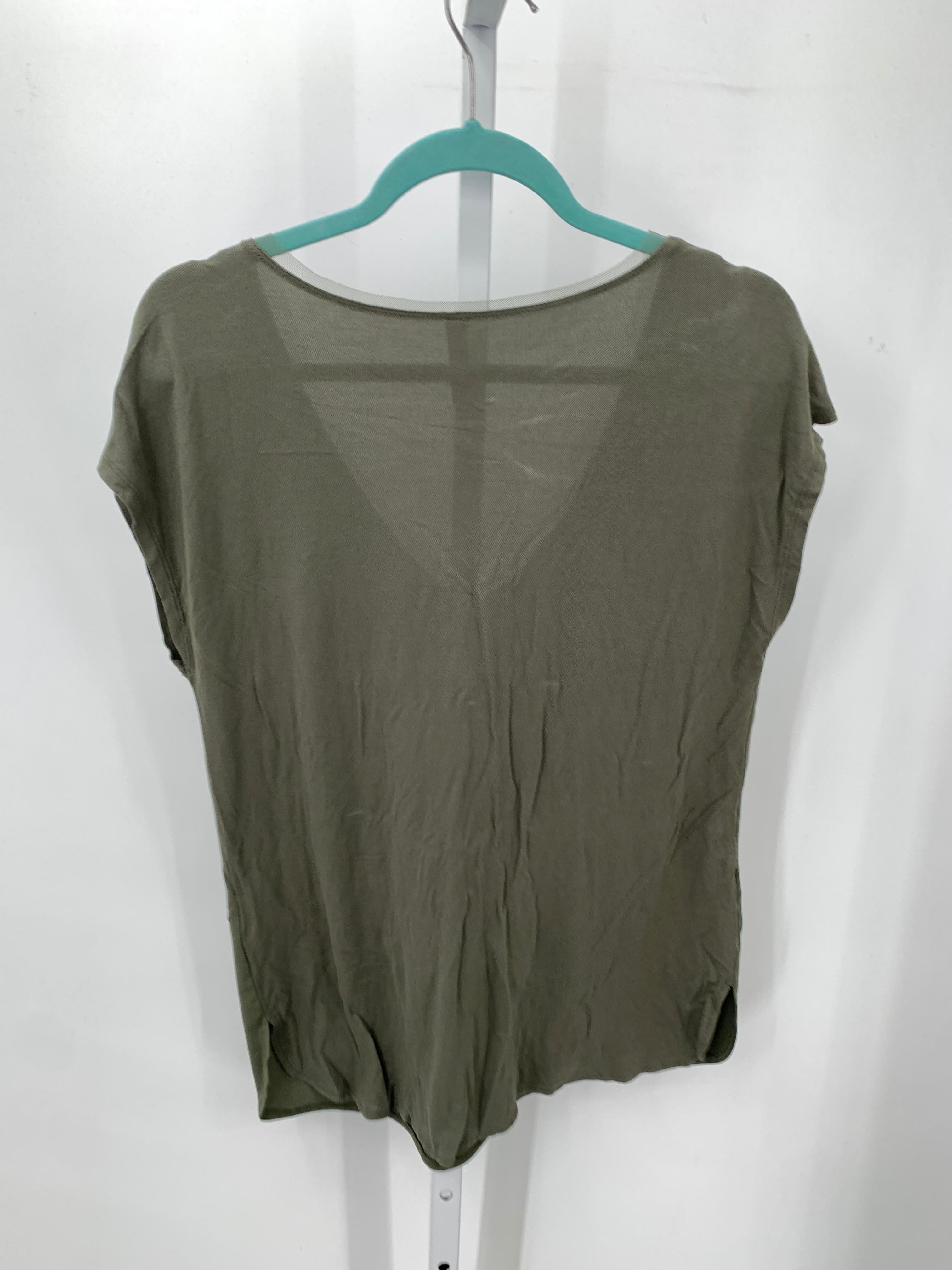 Mia & Tess Size Large Misses Short Sleeve Shirt