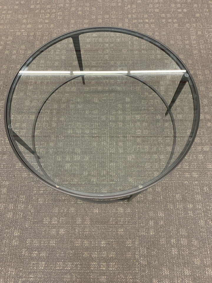 ROUND BLACK/GLASS COFFEE TABLE.