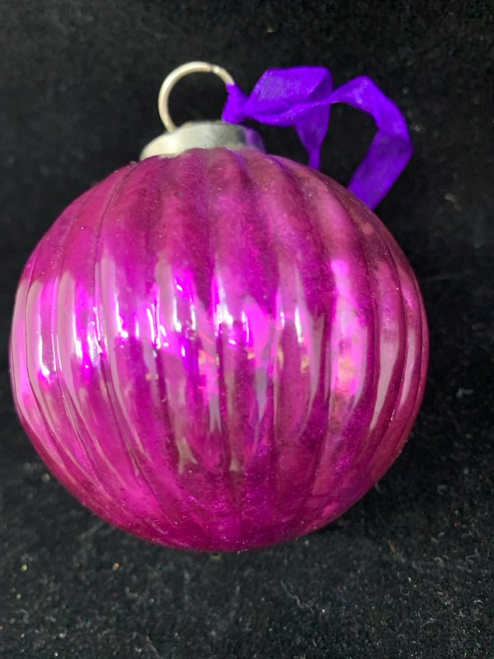 LIGHT PURPLE GLASS ORNAMENT.