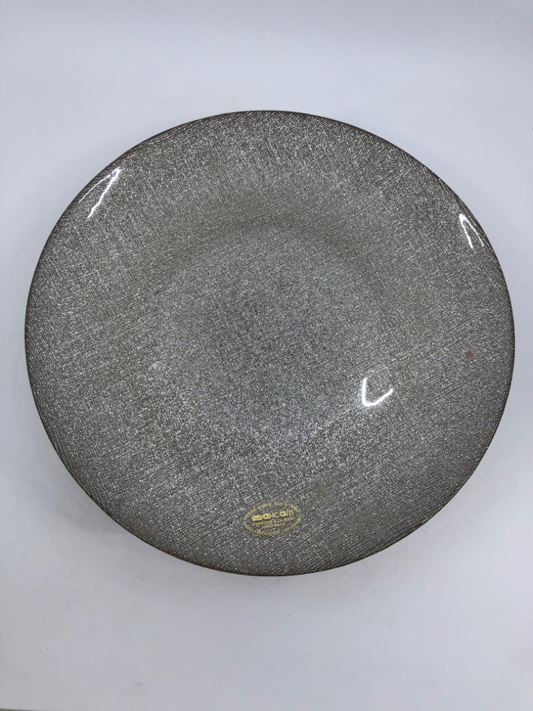SPARKLE FOOTED CAKE STAND.