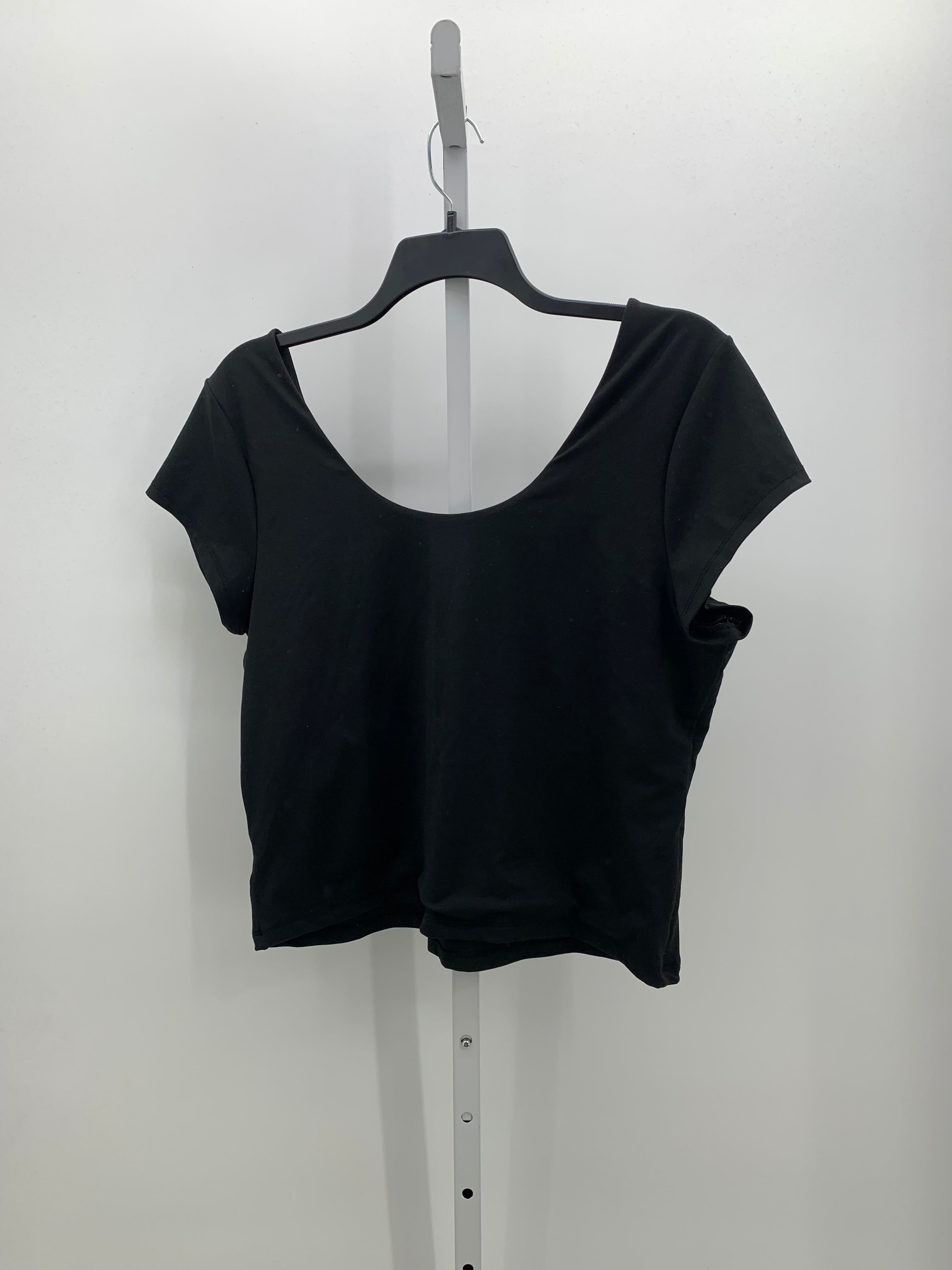 Old Navy Size XXL Misses Short Sleeve Shirt